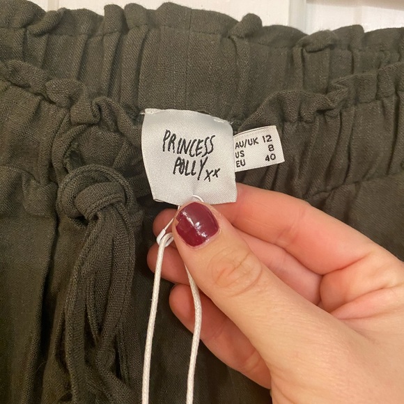 Princess Polly Green Khaki Shorts: NEW! TAGS!! - Picture 3 of 3